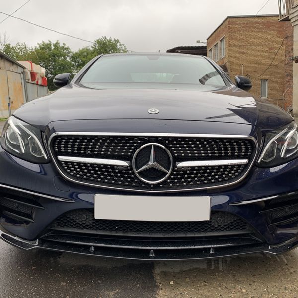 Решітка радіатора на Mercedes E-class W213 2016-2020 Black стиль Diamond під камеру 522624 фото