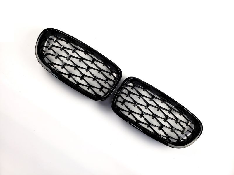 Ноздри Diamond All Black на BMW 5 F10, F11 2010-2017 429927 фото