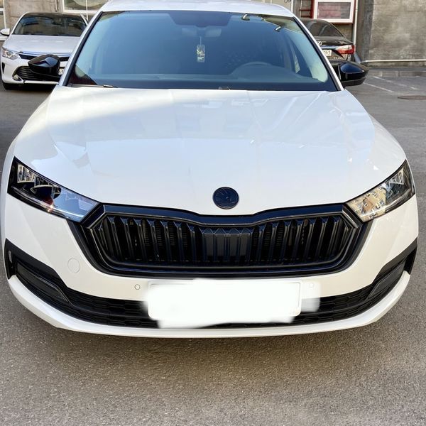 Рамка решетки радиатора на Skoda Octavia A8 2020-5E3853761AF9R 418629 фото