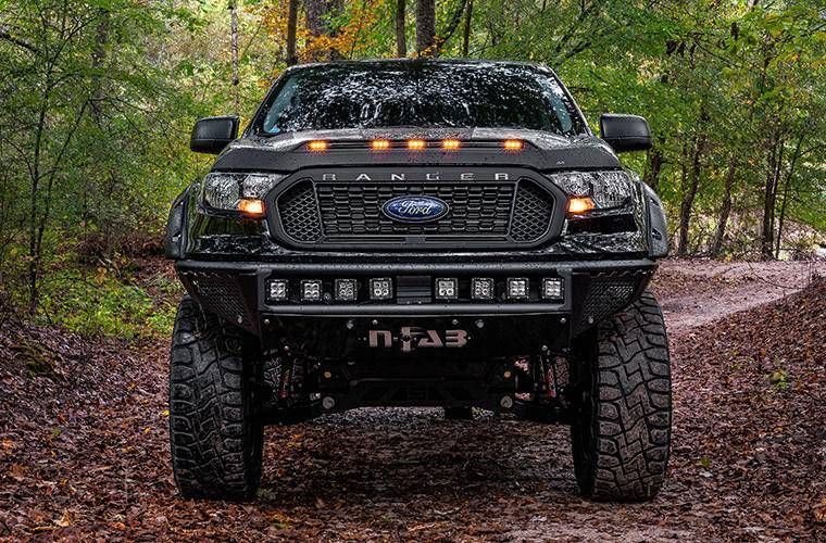Дефлектор капоту на Toyota Tundra 2014- Aeroskin LightShield AVS 753094 242569 фото