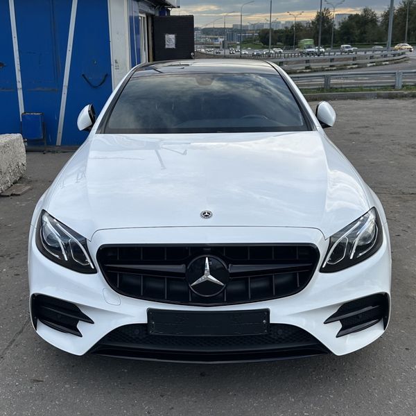 Решітка радіатора на Mercedes E-class W213 2016-2020 стиль E63 S AMG 522625 фото
