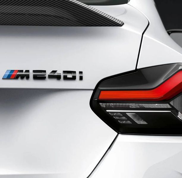 Автологотип шильдик эмблема надпись BMW M240i Black Shadow Edition 418069 фото Автологотип шильдик эмблема надпись BMW M240i Black Shadow Edition 418069 фото