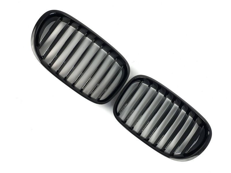 Решетка радиатора на BMW 7 F01, F02 2008-2015 Black V1 428988 фото