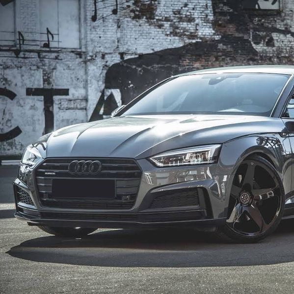 Автологотип черная эмблема Audi A5 2016- Black Edition в решетку радиатора 8T0853605 232872 фото