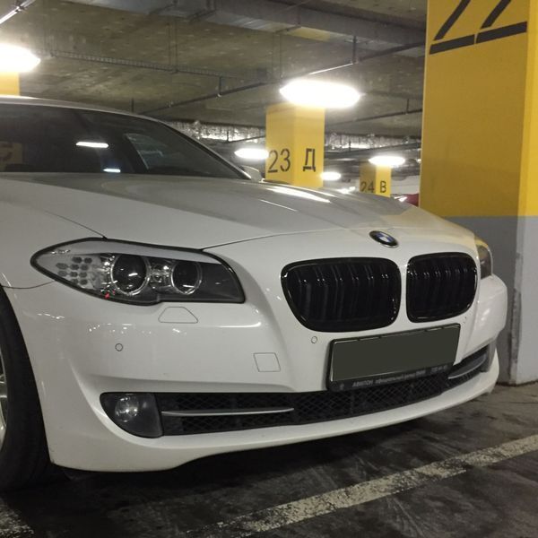 Решетка радиатора на BMW 5 F10, F11 2010-2017 Black 240918 фото