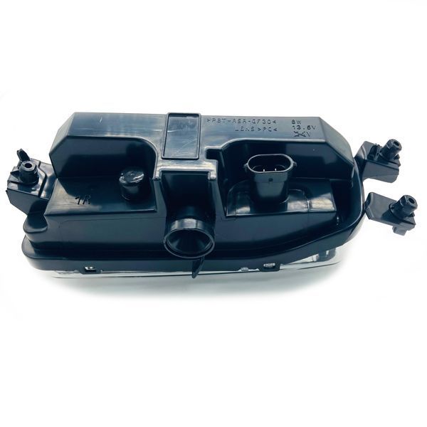 Противотуманная фара на Land Rover Range Rover, Range Rover Sport 2013-2017 правая LR080283 426055 фото