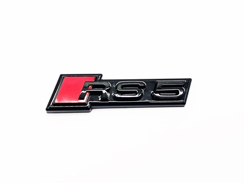 Автологотип шильдик эмблема Audi RS5 в решетку радиатора черный глянец 241277 фото