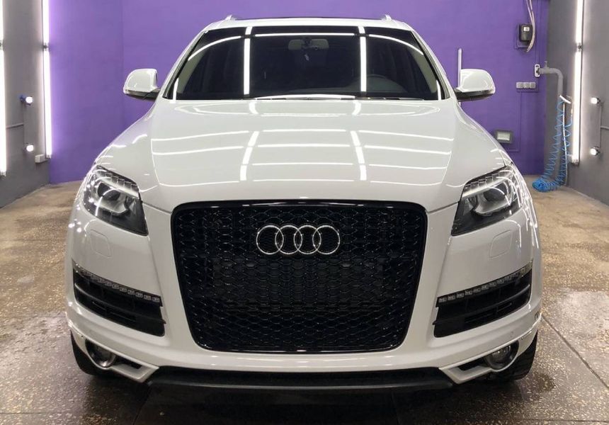 Решетка радиатора на Audi Q7 2005-2015 в стиле RSQ7 Black 429944 фото