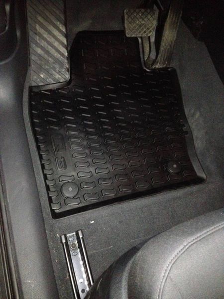 Килимки для Audi Q3 2011-2018 передні VAG 8U1061501041 35739 фото