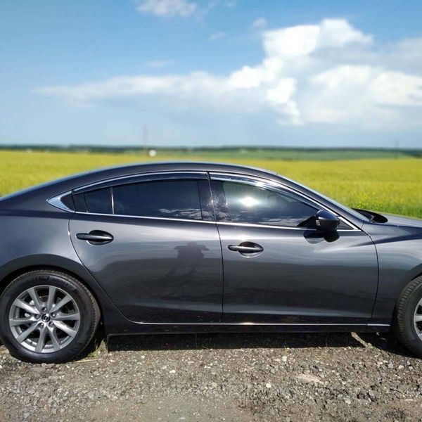 Дефлекторы окон на Mazda 6 2014-2017 с хром молдингом WELLvisors 3-847MZ009 162714 фото