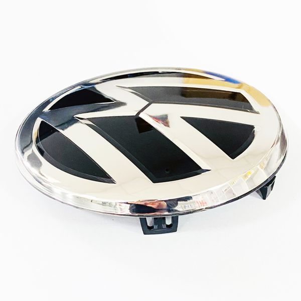 Емблема в решітку радіатора Volkswagen Tiguan 2015 - 2021 5NA853601 під дистронік 521669 фото