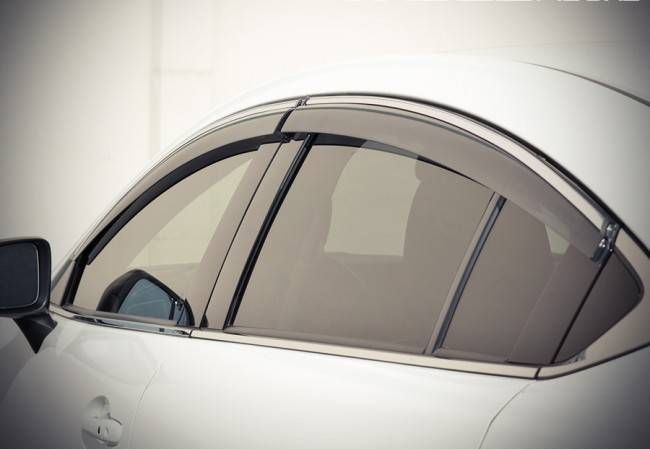 Дефлекторы окон на Mazda 6 2014-2017 с хром молдингом WELLvisors 3-847MZ009 162714 фото