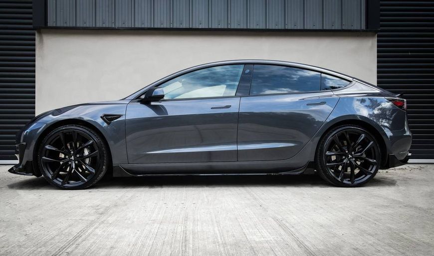 Комплект дооснащения аэро кит на Tesla Model 3 2017-2022 429677 фото Комплект дооснащения аэро кит на Tesla Model 3 2017-2022 429677 фото