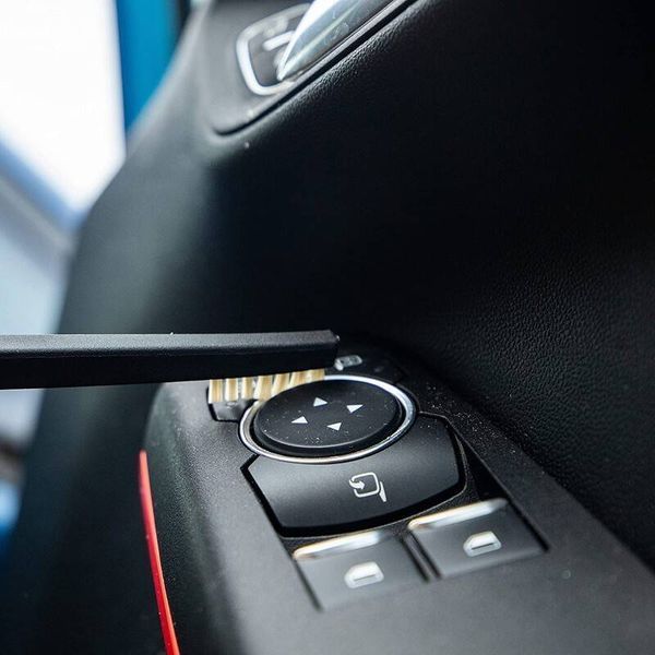 Щітка потрійна для детейлінгу - Meguiar`s Triple Duty Detail Brush (X1130EU) 401617 фото