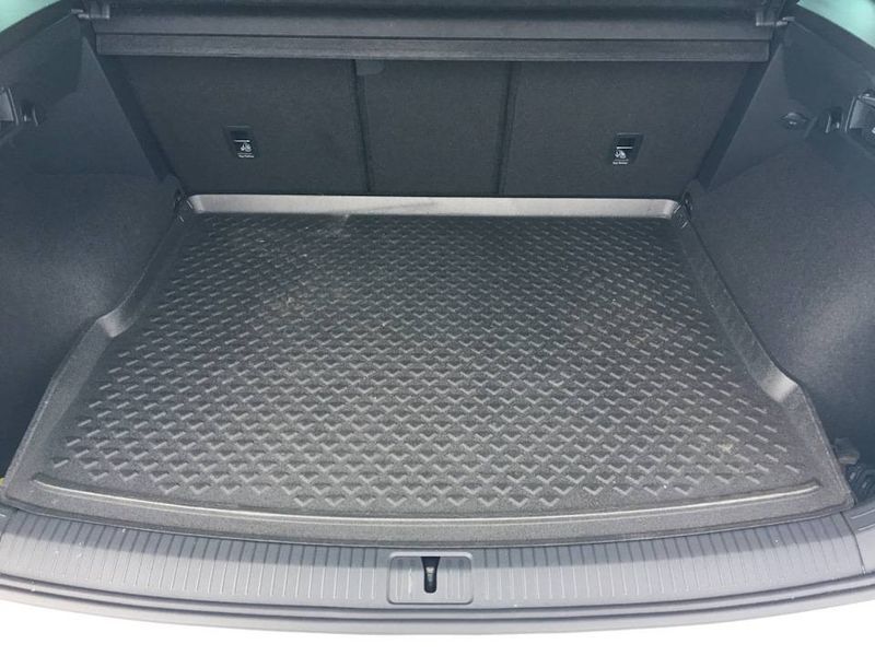 Килимок у багажник для Volkswagen Tiguan 2017- Soft VAG 5NA061160 35710 фото Килимок у багажник для Volkswagen Tiguan 2017- Soft VAG 5NA061160 35710 фото