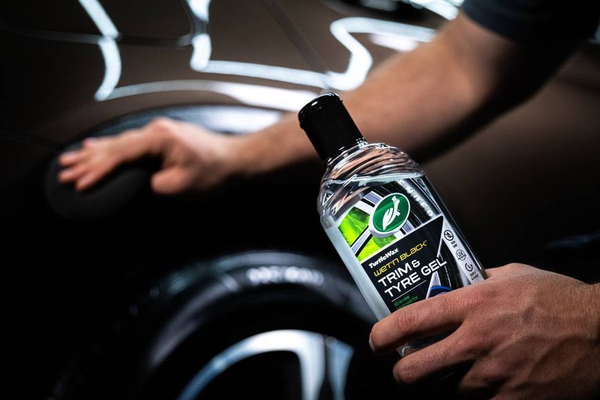 Поліроль для шин Turtle Wax Trim & Tyre Gel 300 мл 340656 фото