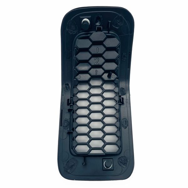 Решетка радиатора на Jeep Cherokee 2014-2018 Black 68303626AA 423029 фото Решетка радиатора на Jeep Cherokee 2014-2018 Black 68303626AA 423029 фото
