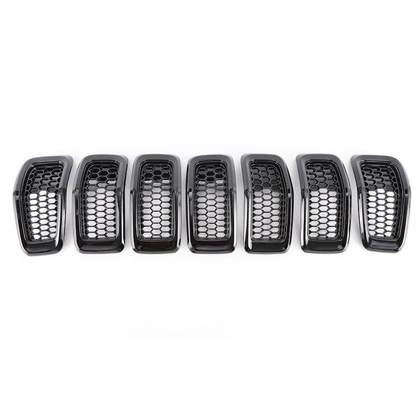 Решетка радиатора на Jeep Cherokee 2014-2018 Black 68303626AA 423029 фото Решетка радиатора на Jeep Cherokee 2014-2018 Black 68303626AA 423029 фото