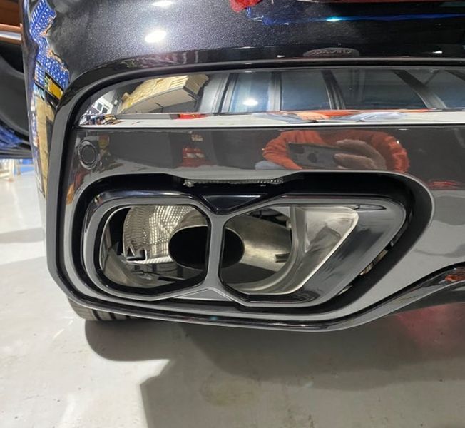 Накладки на вихлоп для BMW X5 G05, X6 G06, X7 G07 2018- Чорний глянець M60i 522506 фото
