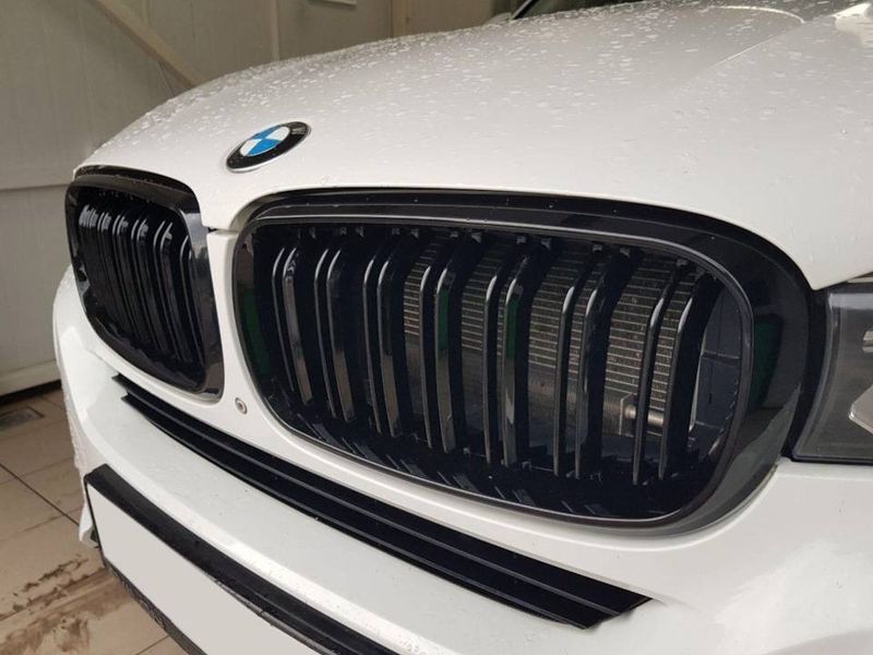 Решетка радиатора на BMW X5 F15, X6 F16 2013-2018 M-Look Black 138361 фото