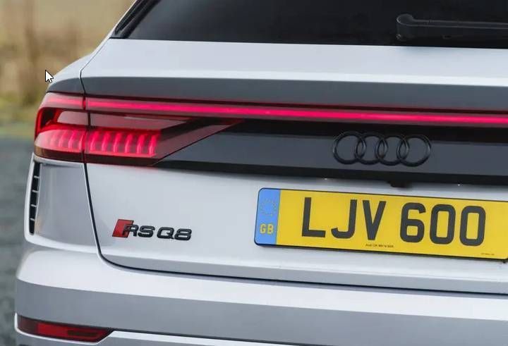 Автологотип шильдик эмблема надпись Audi RSQ8 Tuning Exclusive Black Edition глянец на крышку багажника 416586 фото