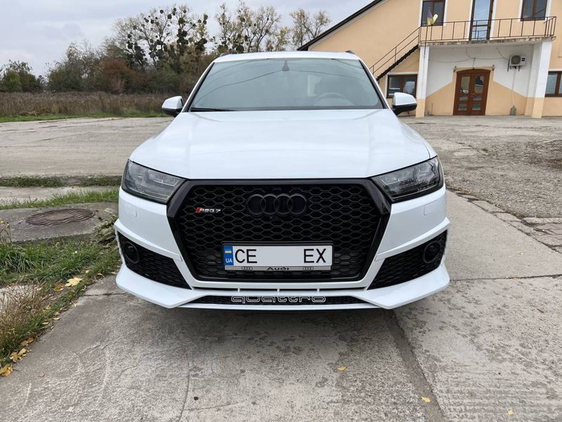 Передний бампер на Audi Q7 2015-2020 в стиле RS V2 21369 фото