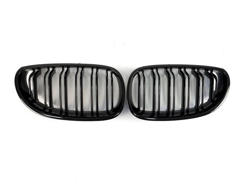 Решітка радіатора на BMW 5 E60, E61 2003-2010 M-Look Black 429035 фото Решітка радіатора на BMW 5 E60, E61 2003-2010 M-Look Black 429035 фото