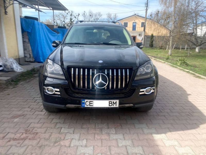 Решетка радиатора на Mercedes GL-class X164 2009-2012 GT Chrome Black 3 Line 427499 фото Решетка радиатора на Mercedes GL-class X164 2009-2012 GT Chrome Black 3 Line 427499 фото