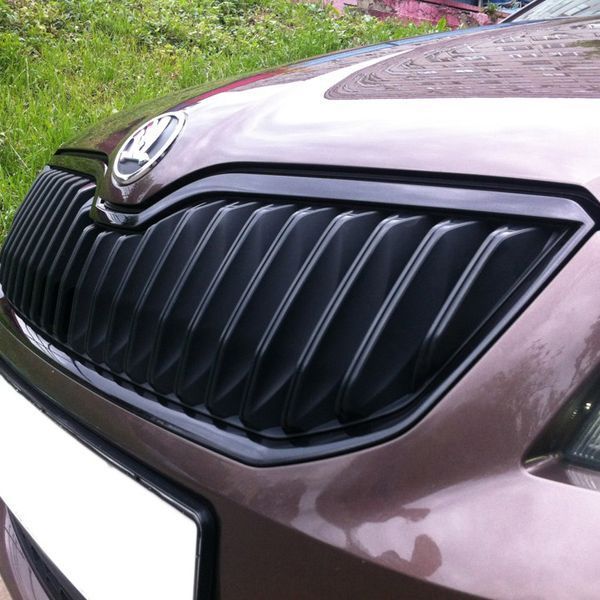 Рамка решетки радиатора на Skoda Octavia A7 2013-2017 OEM 5E0853761AF9R 367041 фото
