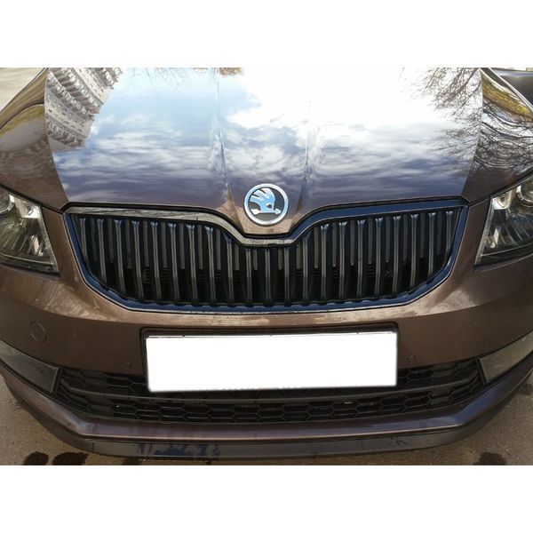 Рамка решетки радиатора на Skoda Octavia A7 2013-2017 OEM 5E0853761AF9R 367041 фото