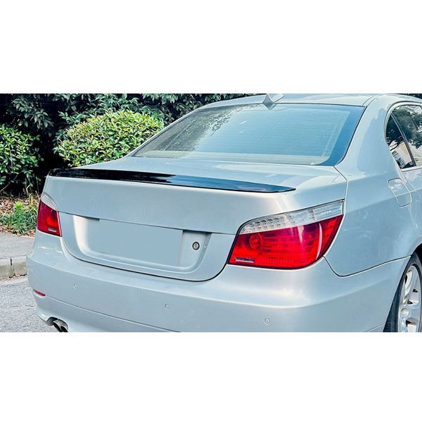 Спойлер на машину BMW 5 E60 2004-2010 стиль M5 черный глянец 521875 фото