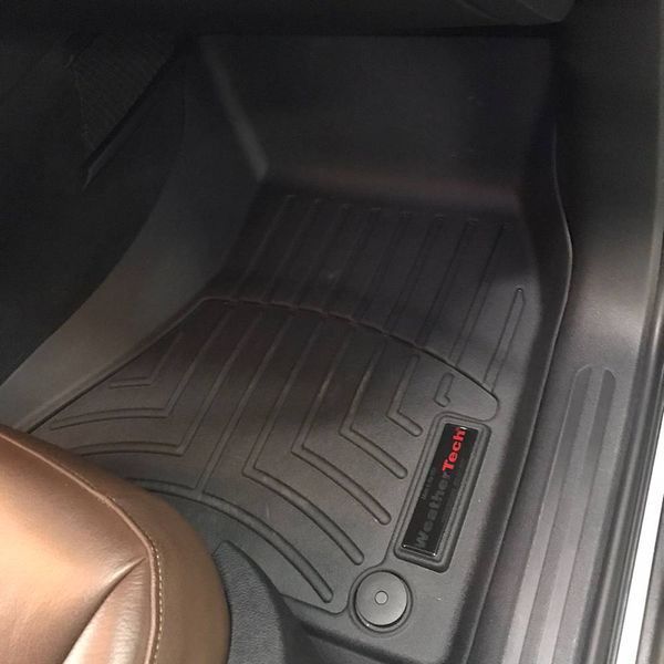 3D килимки для Audi Q5 2008-2016, Porsche Macan 2009- чорні передні WeatherTech 442301 46134 фото