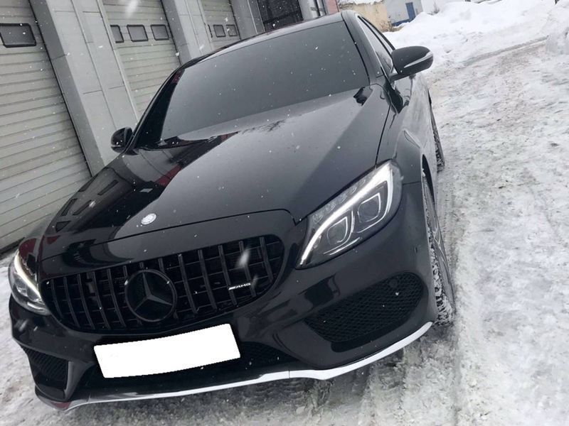Решетка радиатора на Mercedes C-class W205 2014-2018 стиль GT Black под камеру 522628 фото