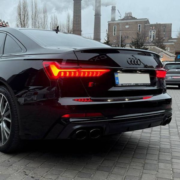 Автологотип черная эмблема Audi A6 C8 2019- Black Edition на кришку багажника 8W9071802 232915 фото