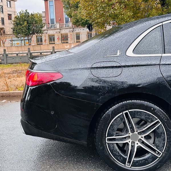 Спойлер на Mercedes-Benz E-class W214 2021- стиль Brabus чорний глянець 522557 фото