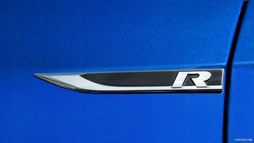 Автологотип емблема напис Volkswagen R-line на крила чорний хром 360786 фото