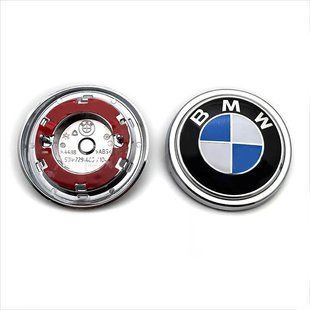 Автологотип емблема BMW X5 F15 2013-2018 синьо-біла задня на подіумі 417995 фото