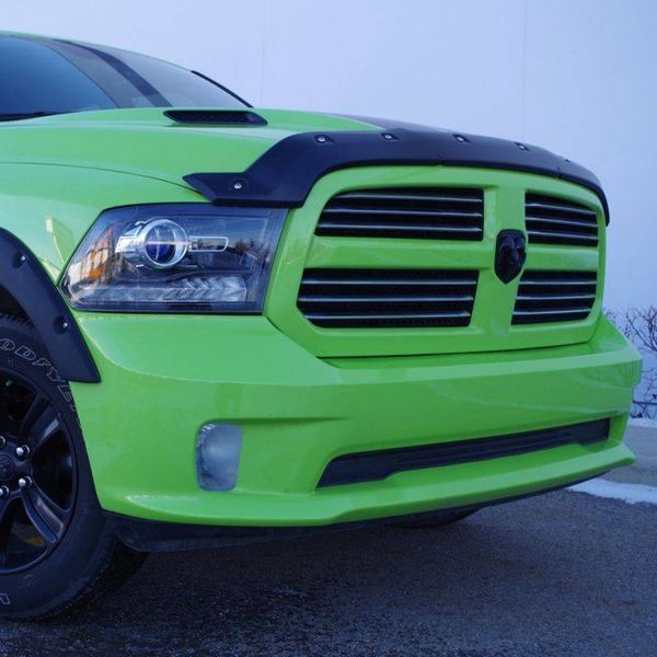 Дефлектор капоту на Dodge RAM 2009-2018 гладкий Smooth Tough Guard TS-6R09 229307 фото
