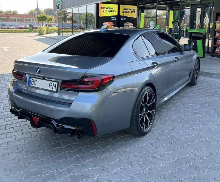 Комплект рестайлінгу на BMW 5 G30 2017-2020 стиль M5 F90 LCI V2 21371 фото