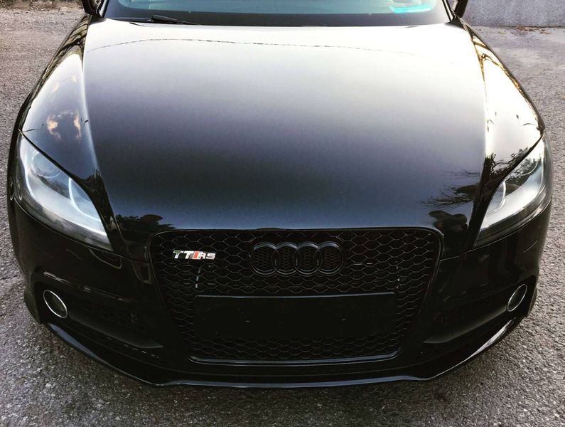 Решетка радиатора на Audi TT 2010-2014 в стиле TTRS Black 429969 фото