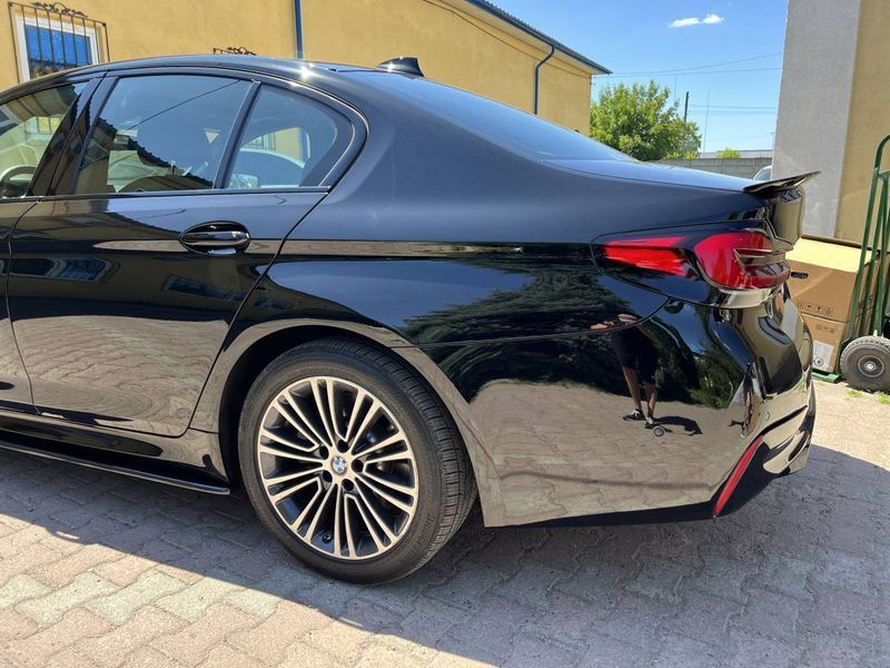Комплект рестайлінгу на BMW 5 G30 2017-2020 стиль M5 F90 LCI V2 21371 фото