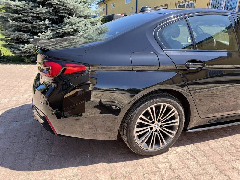 Комплект рестайлінгу на BMW 5 G30 2017-2020 стиль M5 F90 LCI V2 21371 фото