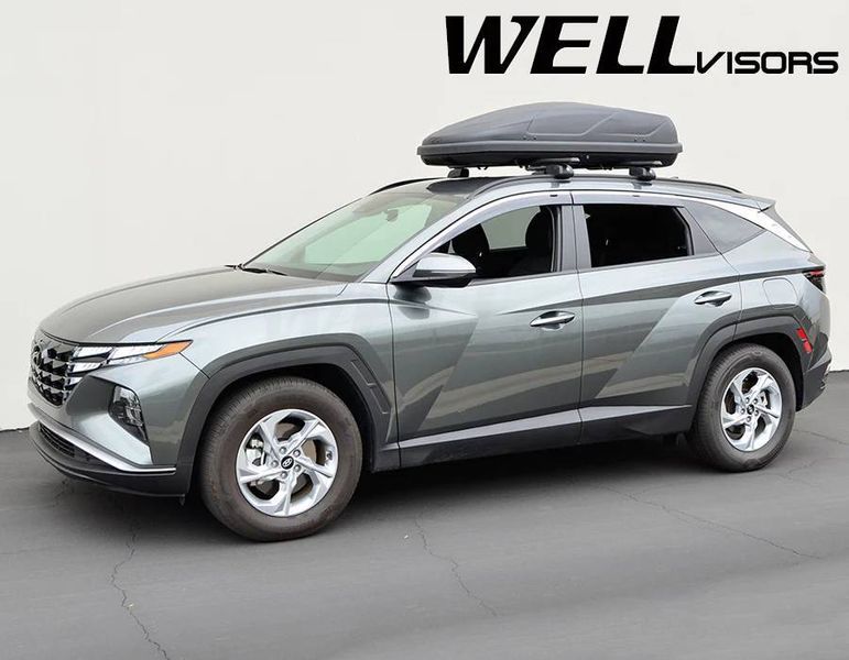 Дефлекторы окон на Hyundai Tucson 2022- USA с хром молдингом WELLvisors 355348 фото