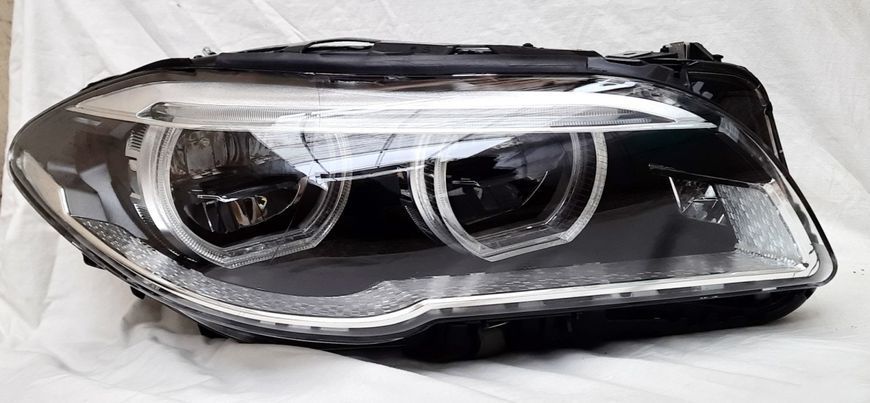 Передние фары на BMW 5 Series F10 2013-2017 FULL LED вместо оригинальных ксеноновых неадаптивных фар SY 430401 фото