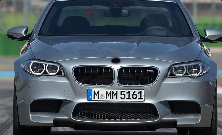 Передние фары на BMW 5 Series F10 2013-2017 FULL LED вместо оригинальных ксеноновых неадаптивных фар SY 430401 фото