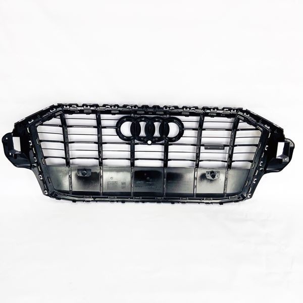 Решетка радиатора на Audi Q7 2020- Black 431244 фото