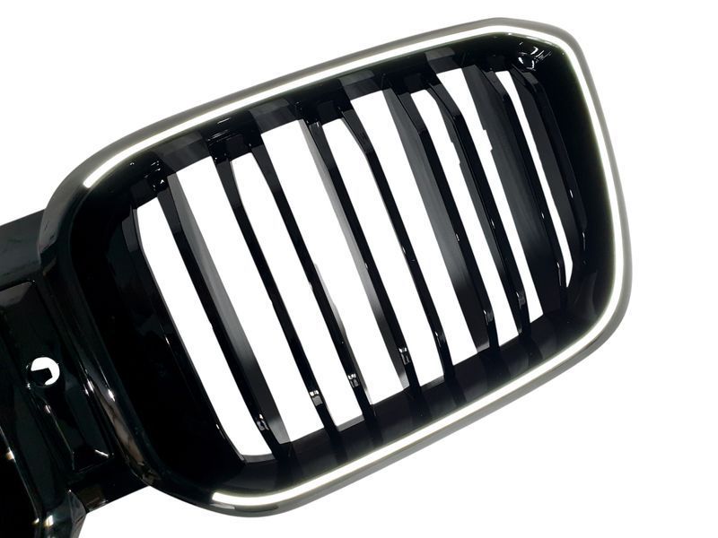 Решетка радиатора на BMW X3 G01 2022-2024 LED Iconic glow 522728 фото
