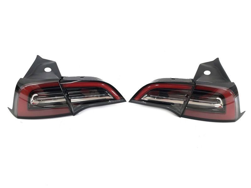 Задние фонари на Tesla Model Y 2020- 428261 фото Задние фонари на Tesla Model Y 2020- 428261 фото