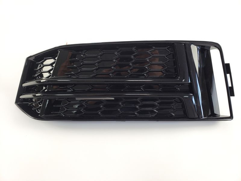Решетки в бампер Full Black (S4) S-Line на AUDI A4 B9 2015-2019 года 430034 фото