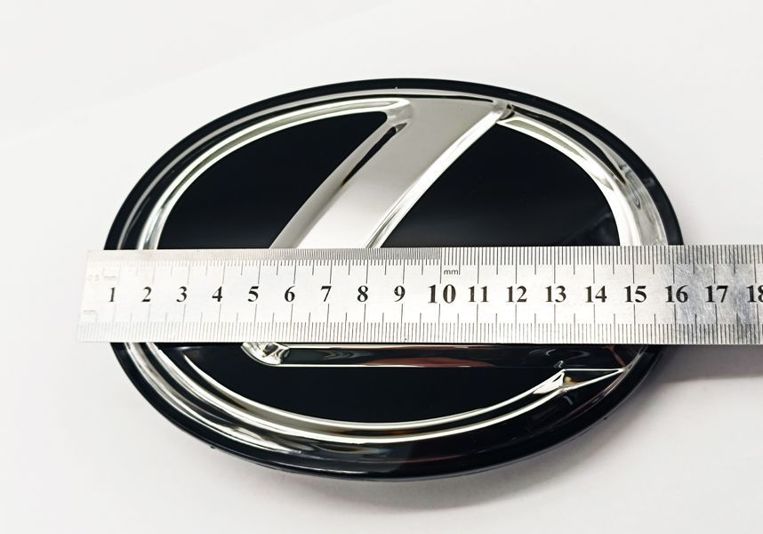 Автологотип емблема в решітку радіатора Lexus RX350, RX450h 2012-2020 під склом 522851 фото